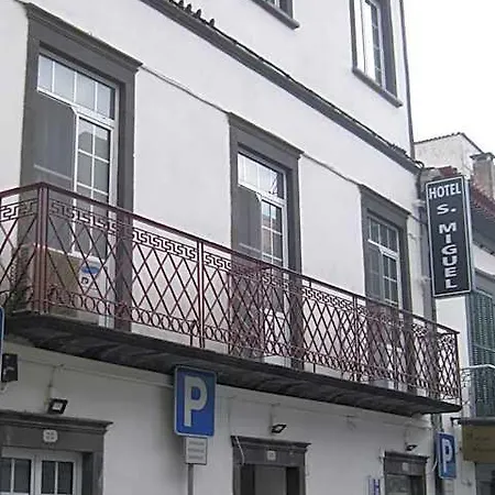 Sao Miguel 2*